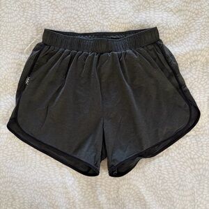 RHONE Women’s Swift Running Shorts Size Small